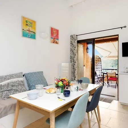 Mazet Aurelie Yourhosthelper Holiday home